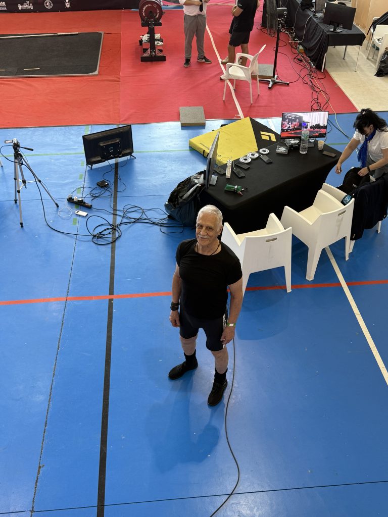 Pepe de Lucio bate récords de españa en Powerlifting en Almensilla 2025